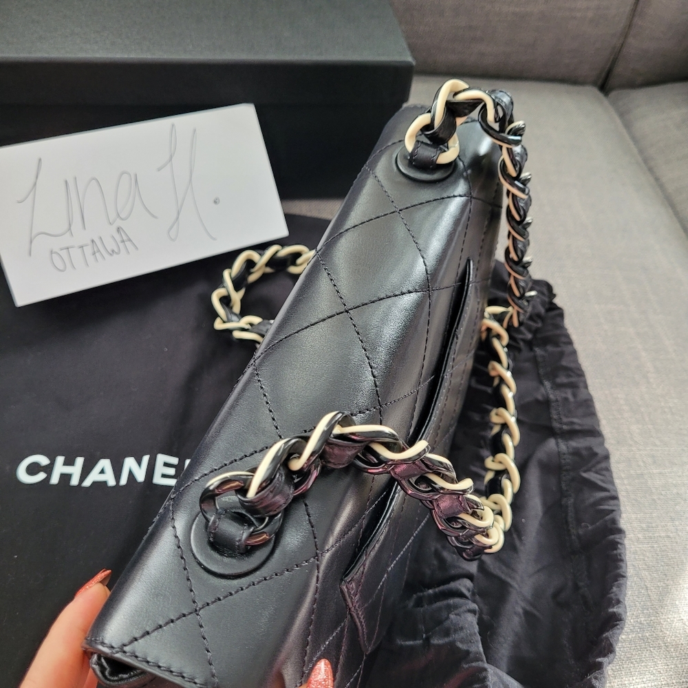 Chanel Medium Single Flap Limited Edition - Picture 6 of 15